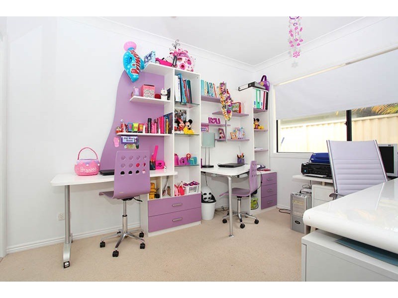 15 Highcrest Circuit, Molendinar QLD 4214