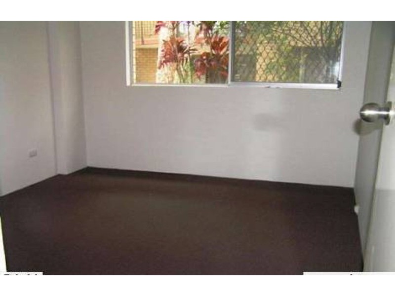 1/21 Heath Street, Southport QLD 4215