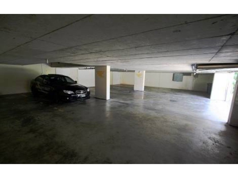 1/21 Heath Street, Southport QLD 4215