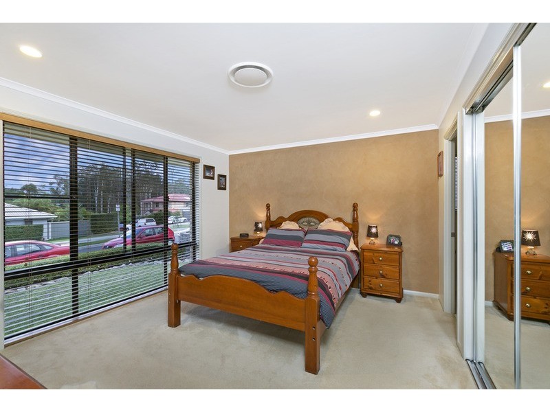 7 Banbrook Court, Molendinar QLD 4214