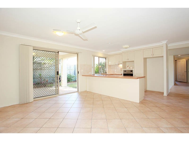 24 Dellwood Circuit, Molendinar QLD 4214