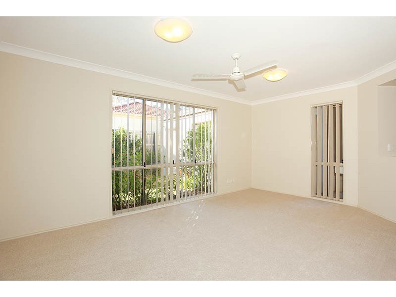 24 Dellwood Circuit, Molendinar QLD 4214
