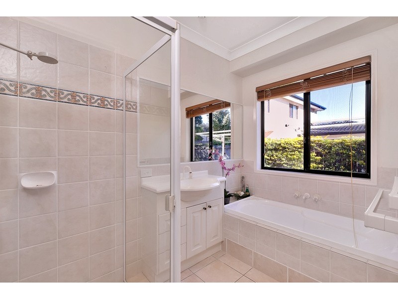 20 Brookland Court, Molendinar QLD 4214