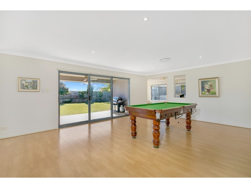 4 Viewridge Way, Molendinar QLD 4214