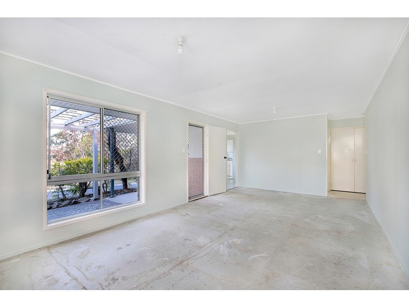 38 Bloodwood Crescent, Molendinar QLD 4214