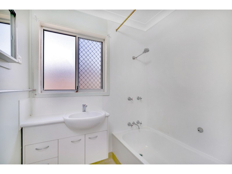 38 Bloodwood Crescent, Molendinar QLD 4214