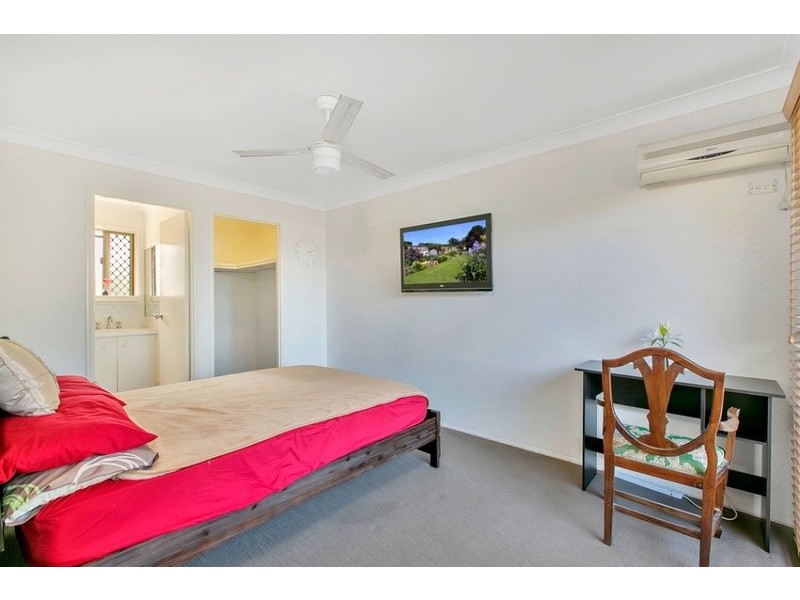 8/202 Central Street, Labrador QLD 4215