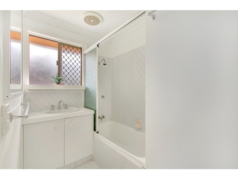 8/202 Central Street, Labrador QLD 4215