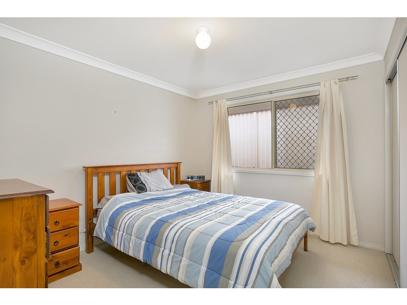 115 Crestwood Drive, Molendinar QLD 4214