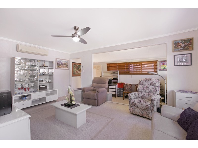 5 Brookside Road, Labrador QLD 4215