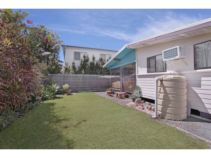 5 Brookside Road, Labrador QLD 4215