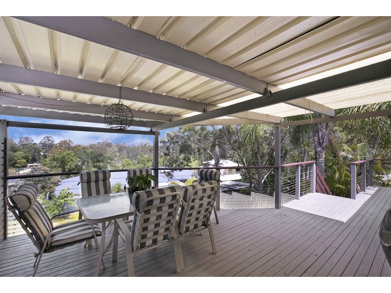 20 Mitchell Avenue, Molendinar QLD 4214