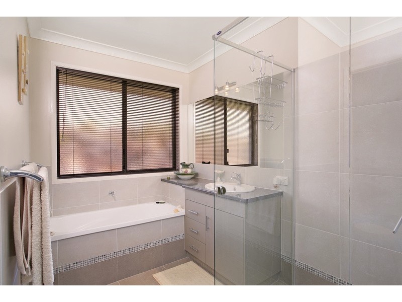 56 Coachwood Drive, Molendinar QLD 4214