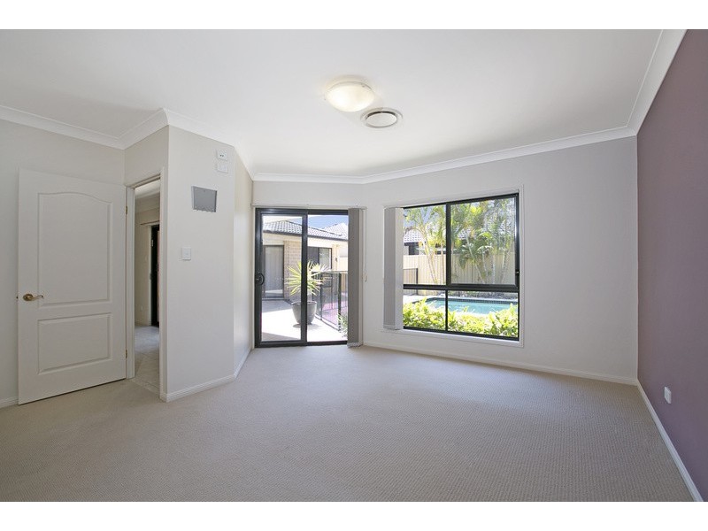 5 Applegum Place, Molendinar QLD 4214