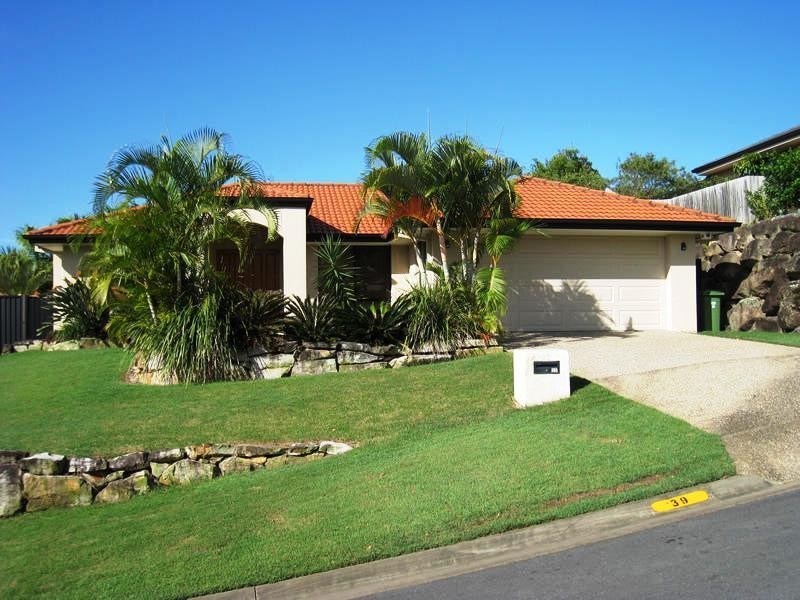 39 Lillywood Circuit, Molendinar QLD 4214