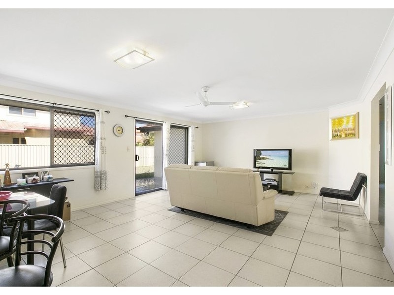 7 Oakridge Place, Molendinar QLD 4214