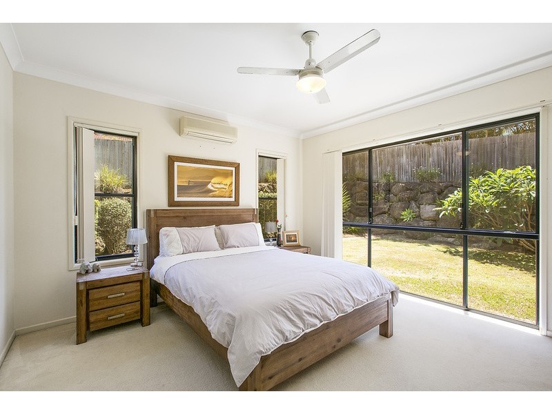 6 Lillywood Circuit, Molendinar QLD 4214