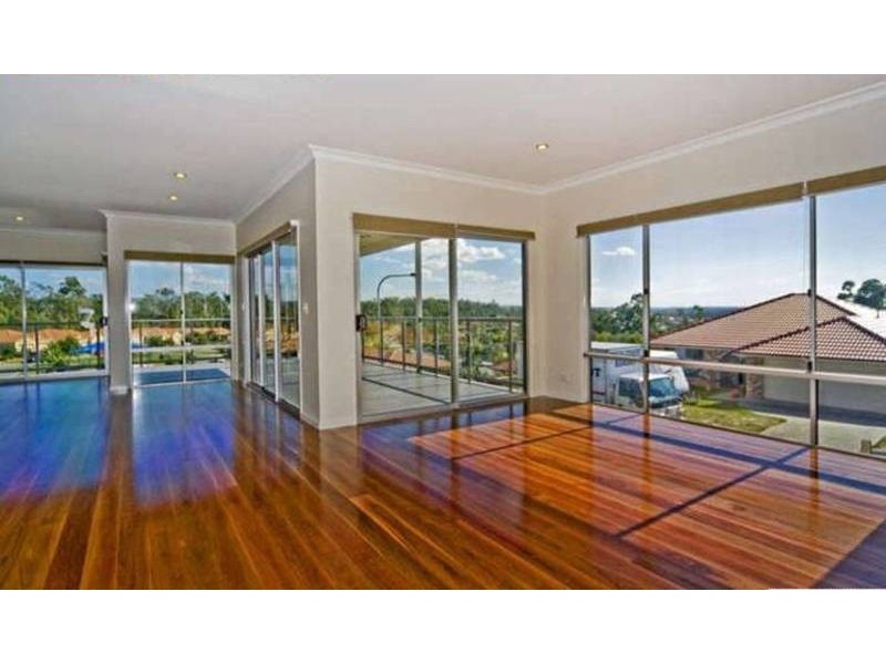 49 Zane Street, Molendinar QLD 4214