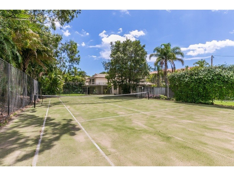 1/143 Cotlew Street, Ashmore QLD 4214