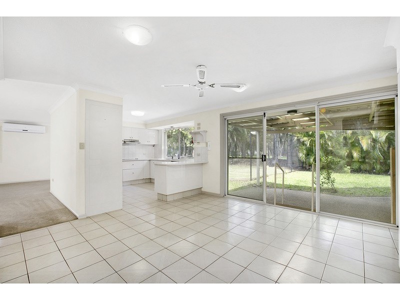 1/143 Cotlew Street, Ashmore QLD 4214