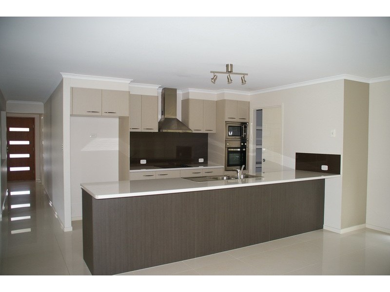 Molendinar QLD 4214
