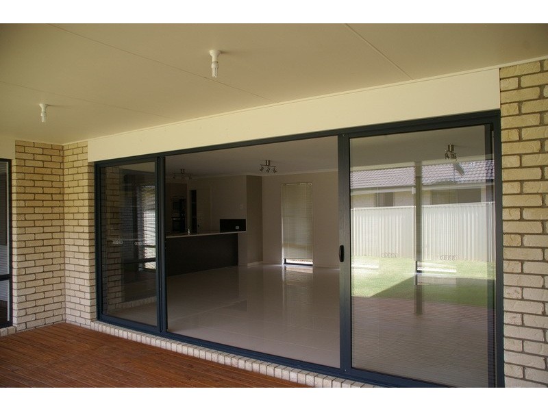 Molendinar QLD 4214