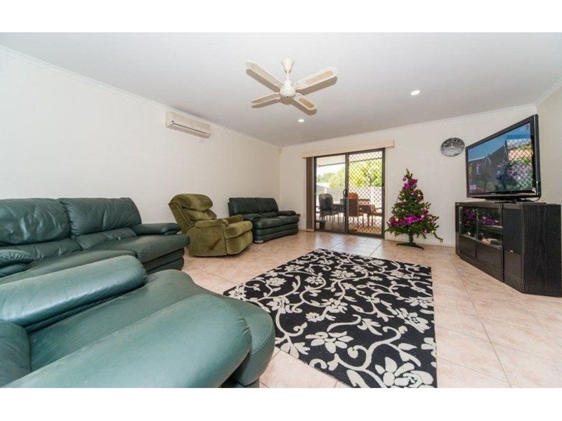 4 West Mountain Court, Parkwood QLD 4214