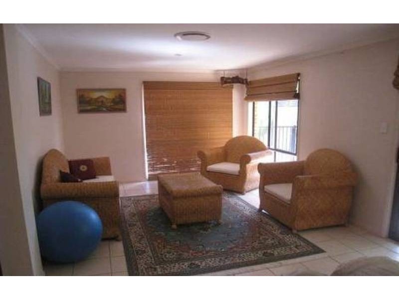 64 Coachwood Drive, Molendinar QLD 4214