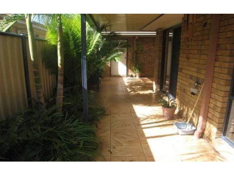 64 Coachwood Drive, Molendinar QLD 4214