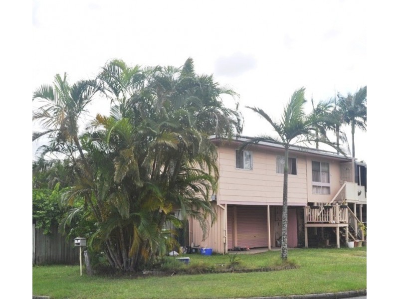 2 Hocking Street, Arundel QLD 4214