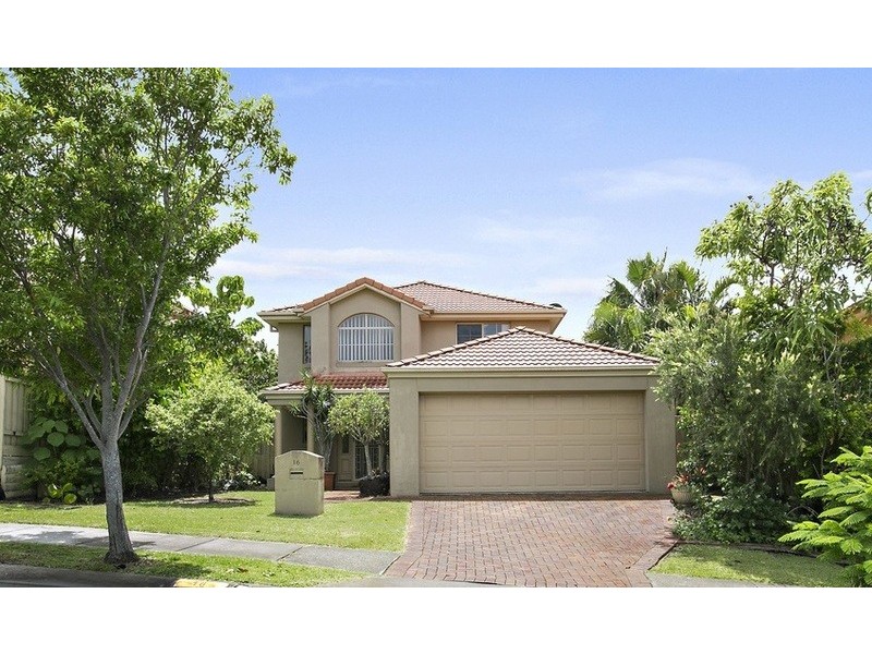 16 Oakridge Place, Molendinar QLD 4214