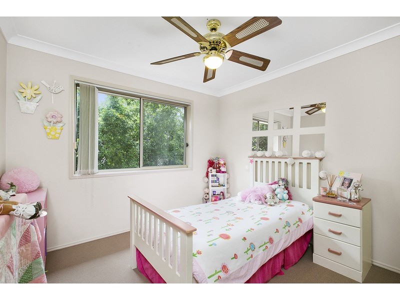 16 Oakridge Place, Molendinar QLD 4214