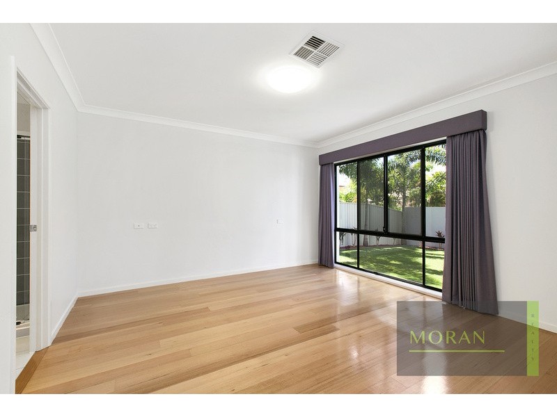 9 Viewridge Way, Molendinar QLD 4214