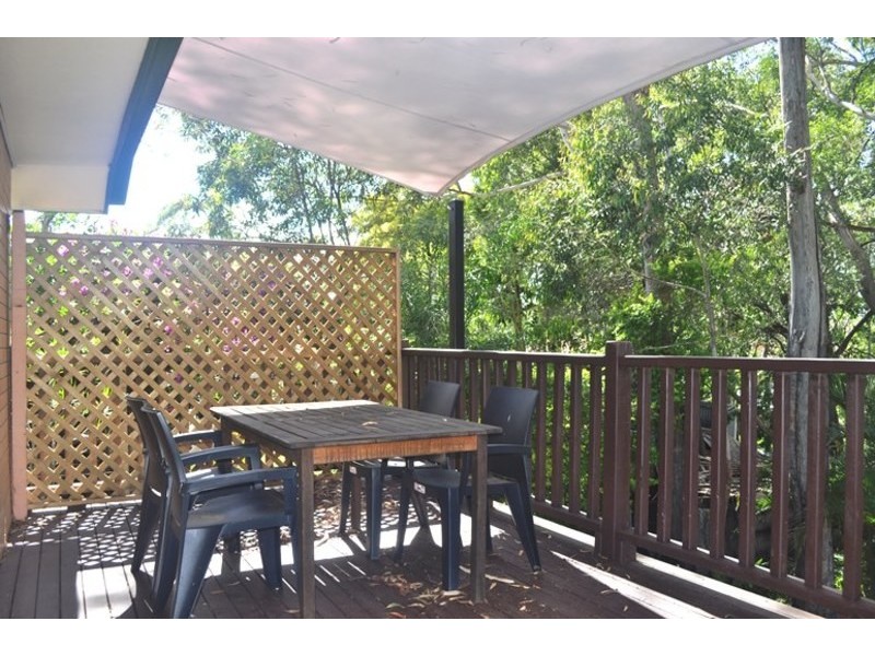 20 Golden Crescent, Southport QLD 4215