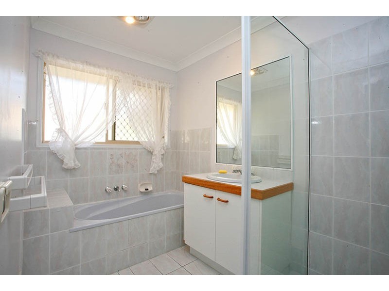 85 Thorngate Drive, Robina QLD 4226