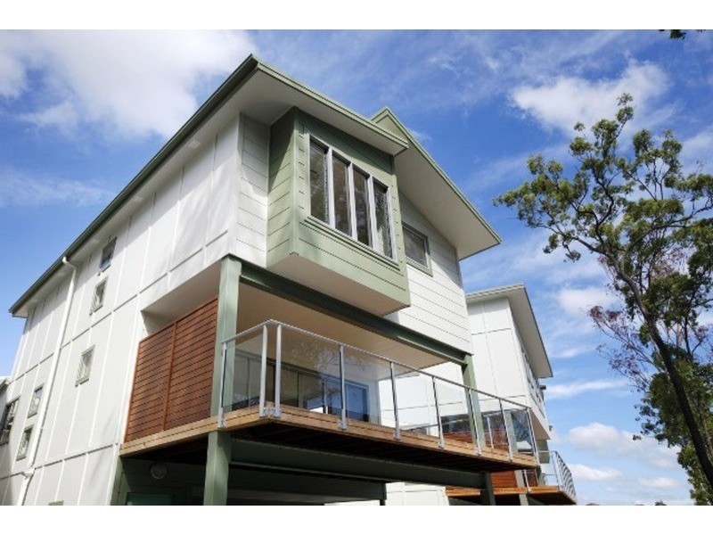 28 Castello Circuit, Varsity Lakes QLD 4227