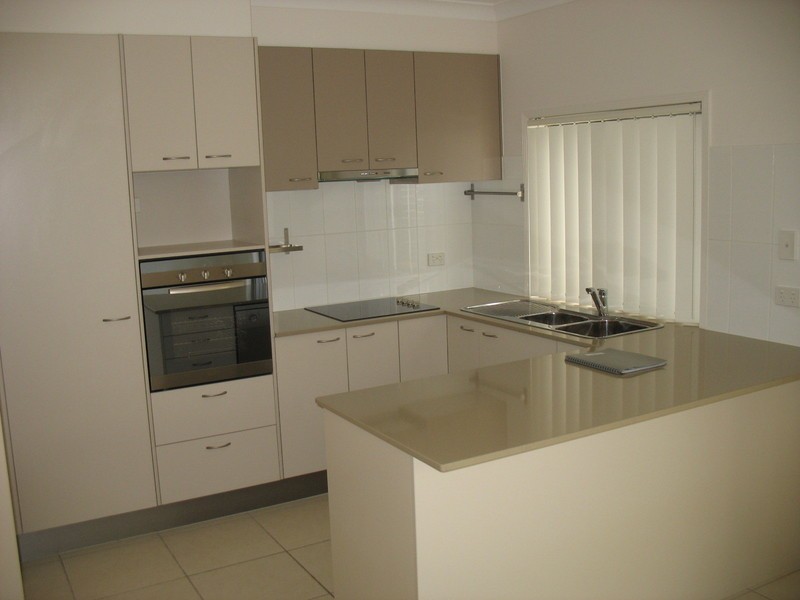 3/10 Cezaire Avenue, Varsity Lakes QLD 4227