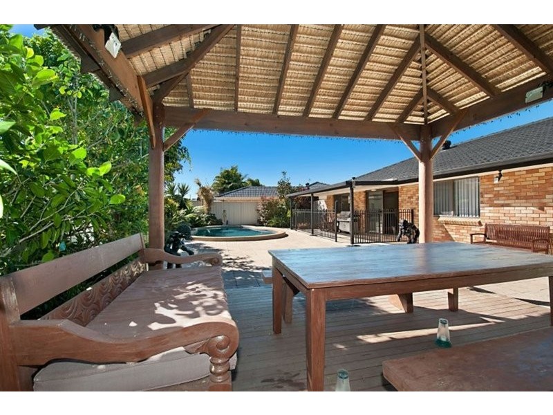 44 Volante Crescent, Mermaid Waters QLD 4218