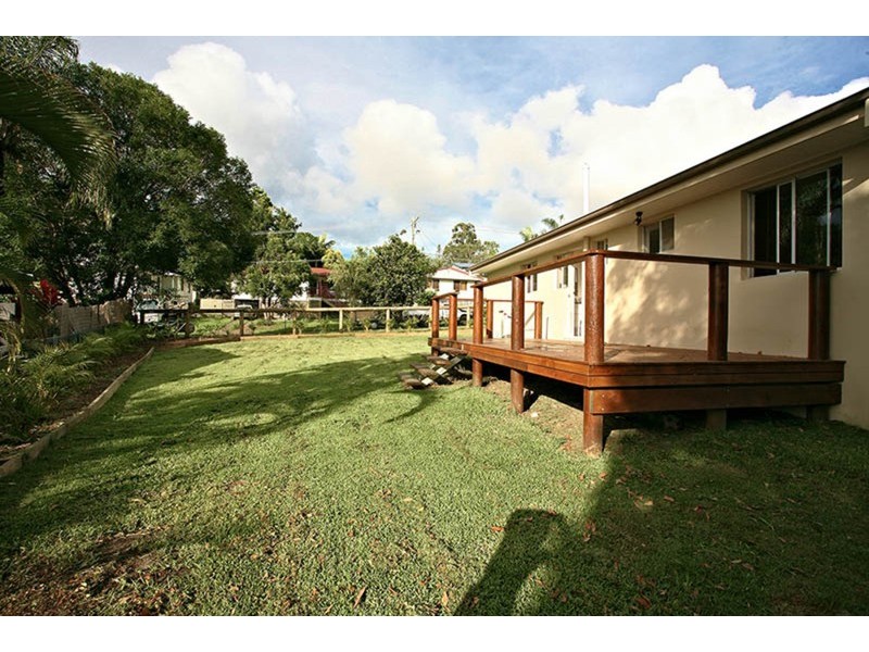 4 Wattle Street, Varsity Lakes QLD 4227