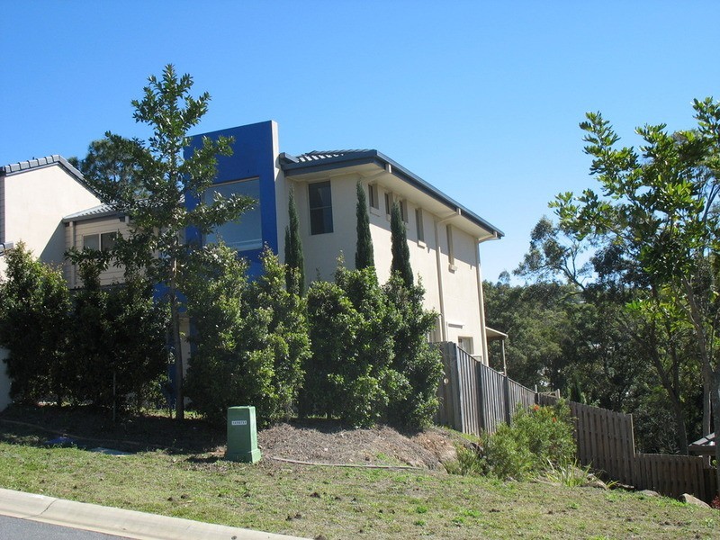 2/9 Wendy Court, Upper Coomera QLD 4209