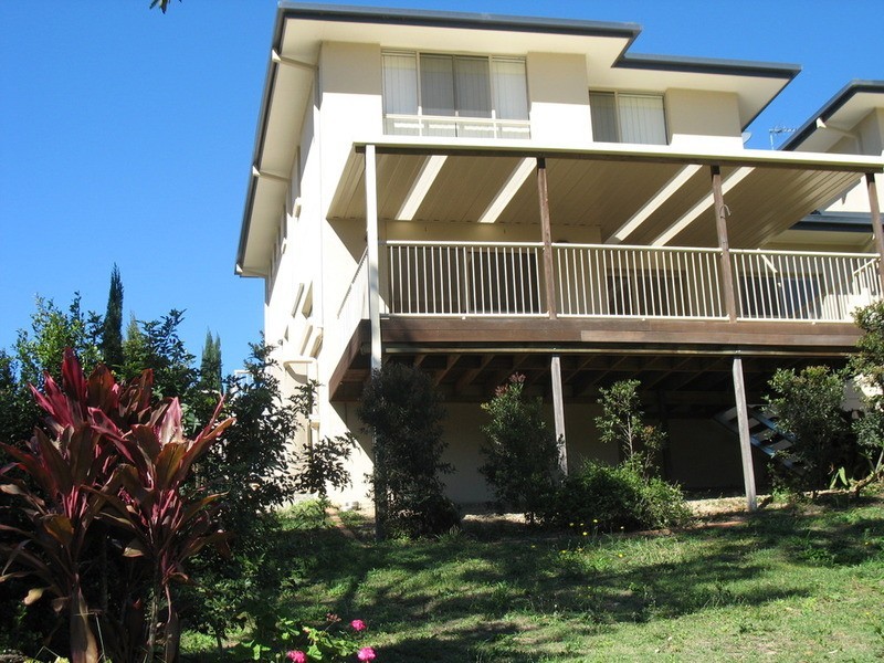 2/9 Wendy Court, Upper Coomera QLD 4209