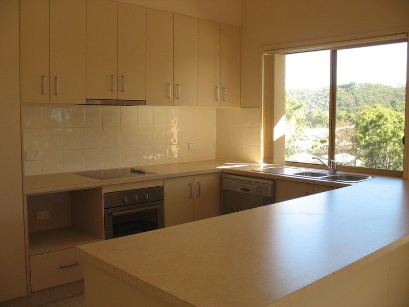 2/9 Wendy Court, Upper Coomera QLD 4209