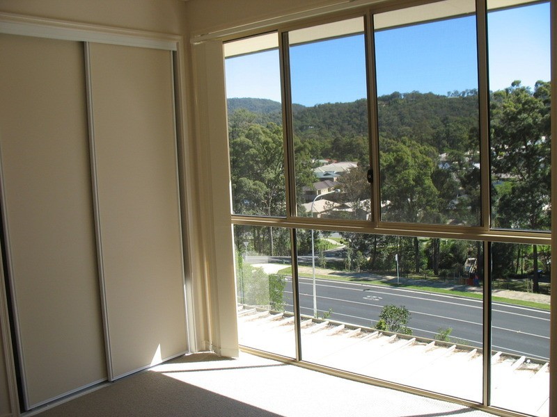 2/9 Wendy Court, Upper Coomera QLD 4209