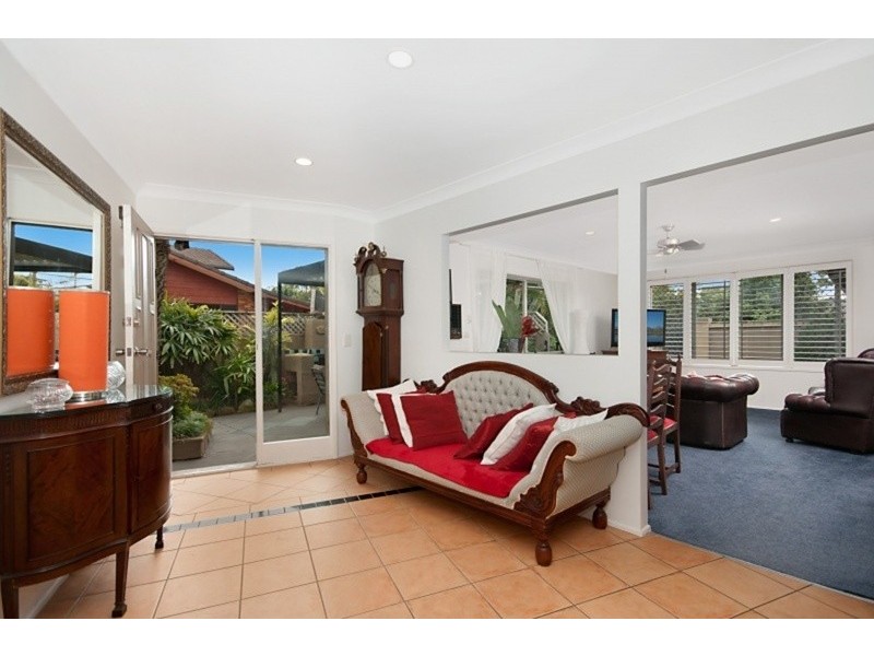 106 Albion Avenue, Miami QLD 4220