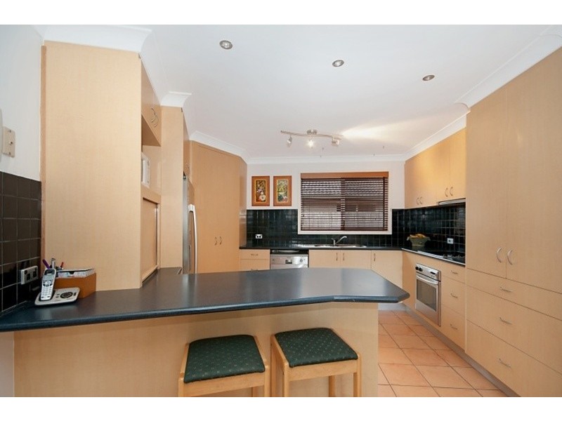 106 Albion Avenue, Miami QLD 4220