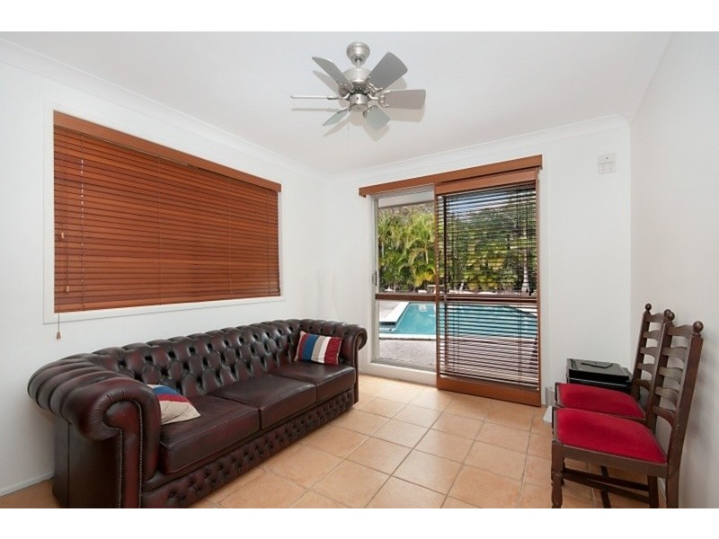 106 Albion Avenue, Miami QLD 4220