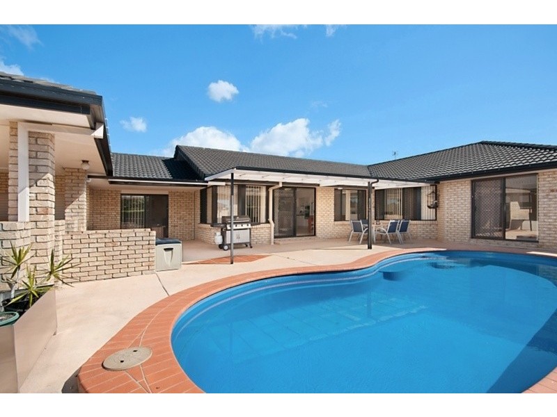 17 Olympus Drive, Robina QLD 4226