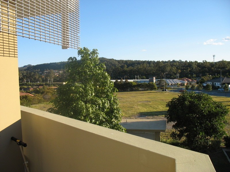 4/42 Scottsdale Drive, Robina QLD 4226