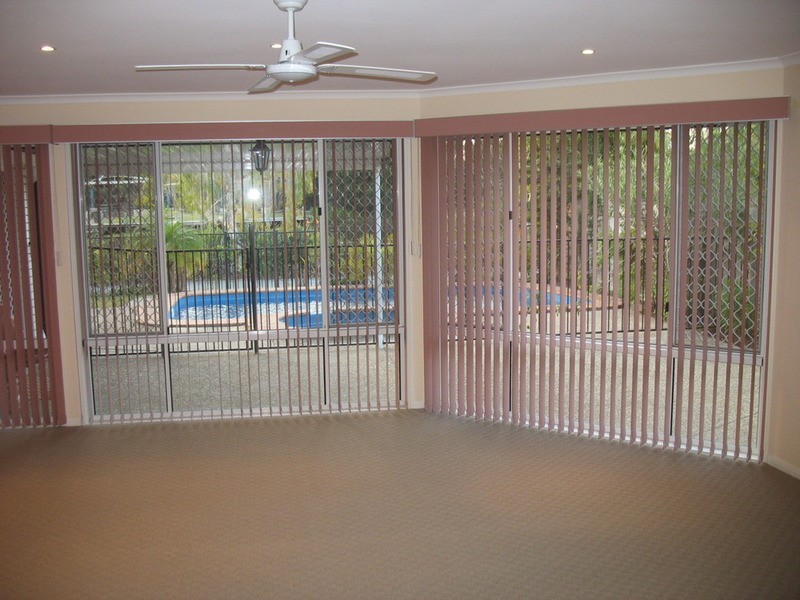 1 Nypa Close, Robina QLD 4226