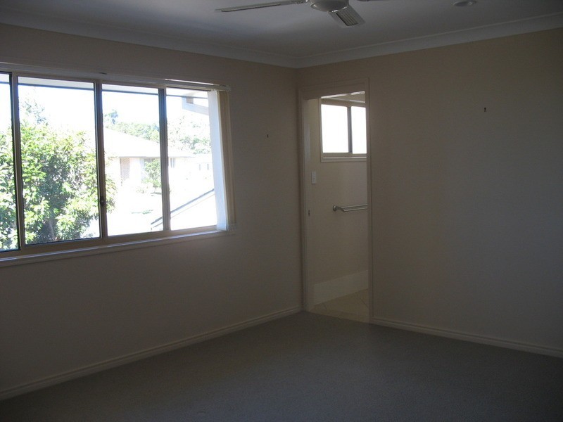 2/9 Wendy Court, Upper Coomera QLD 4209